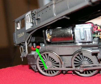 /images0509/rear_lug.thumbnail.jpg